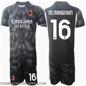 AC Milan Mike Maignan #16 Målmand Hjemmebanetrøje Børn 2024-25 Kortærmet (+ Korte bukser)